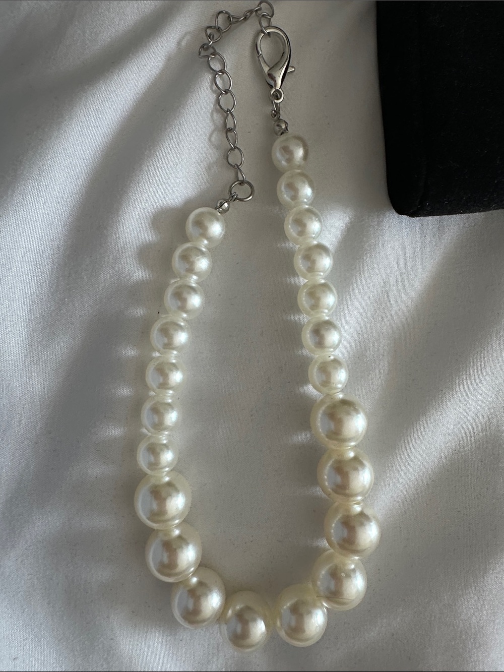 Pearl-Style Dog Collar - Cream Faux Pearls with Silver Hardware